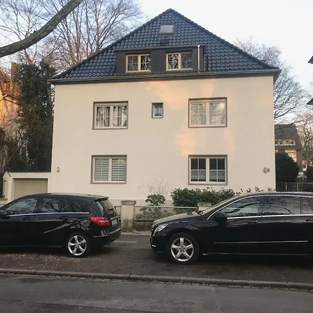 Erdgeschoss Apartment Am Park Im Theaterviertel In Oberhausen Oberhausen  Buitenkant foto