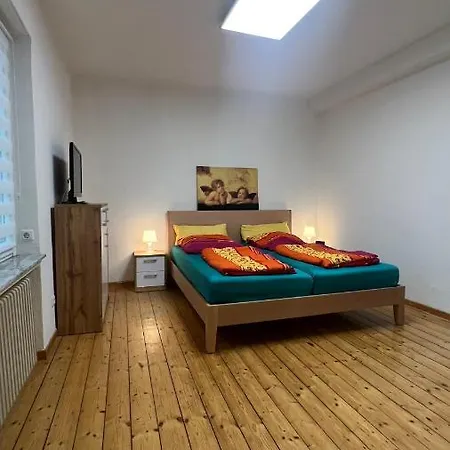 Erdgeschoss Apartment Am Park Im Theaterviertel In Oberhausen Oberhausen  Buitenkant foto