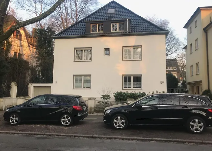 Erdgeschoss Apartment Am Park Im Theaterviertel In Oberhausen